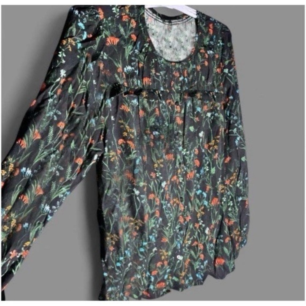 LANE BRYANT Black Floral Long- Sleeve Flounce Button-Down‎ Shirt
NWT Size 22W - Picture 8 of 11